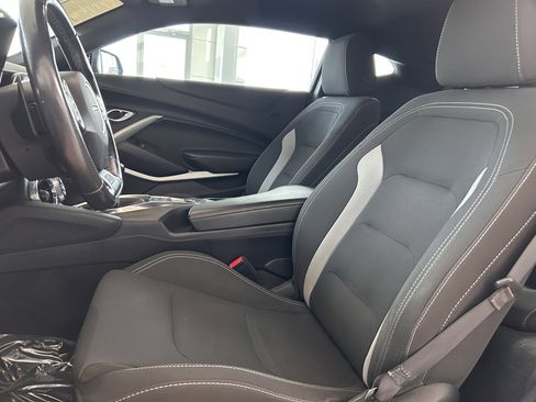 Used 2018 Chevrolet Camaro SS image 22