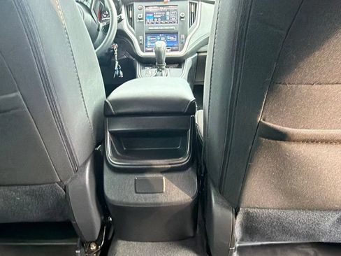 Used 2024 Subaru Outback AWD/4WD image 16