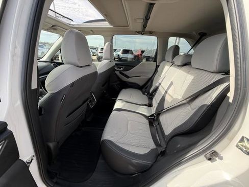 Used 2020 Subaru Forester Premium image 28