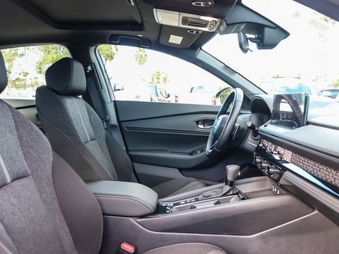 Certified 2025 Honda Accord Sport image 17