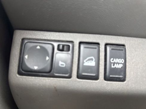 Used 2021 Nissan Frontier SV image 25