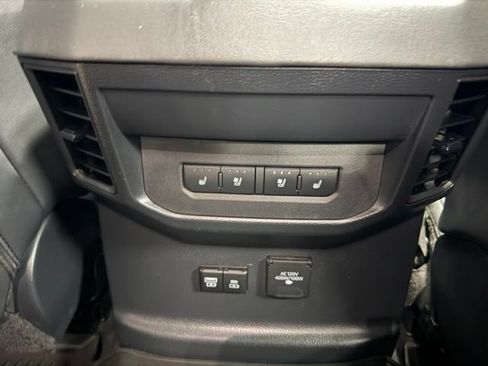 Used 2023 Toyota Tundra Platinum AWD/4WD image 23