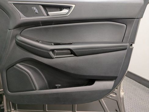 Used 2019 Ford Edge SEL w/ Equipment Group 201A image 27