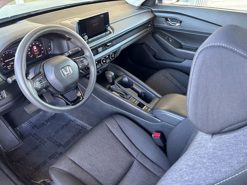 Used 2023 Honda Accord EX image 8