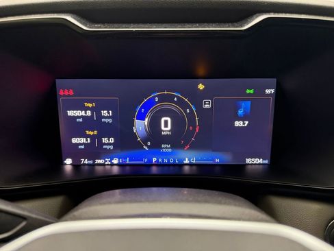 Used 2024 Chevrolet Colorado ZR2 w/ ZR2 Convenience Package III image 19