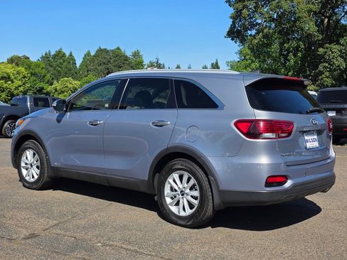 Used 2020 Kia Sorento LX w/ LX I4 Convenience Package image 32