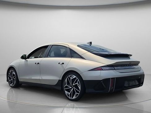 Used 2023 Hyundai Ioniq 6 Limited RWD image 6