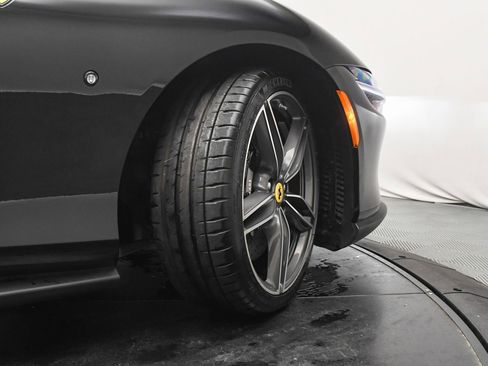 Certified 2025 Ferrari Roma Spider image 38