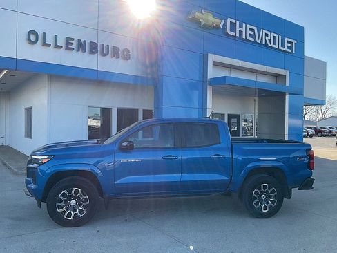 Used 2023 Chevrolet Colorado Z71 w/ Z71 Convenience Package 2 image 1