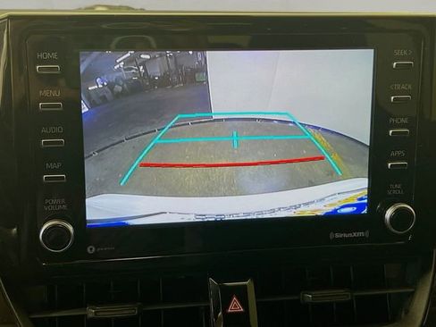 Used 2021 Toyota Corolla LE image 15