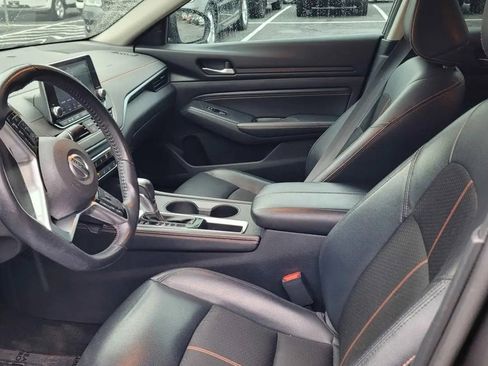 Used 2019 Nissan Altima 2.5 SR w/ SR Premium Package image 7