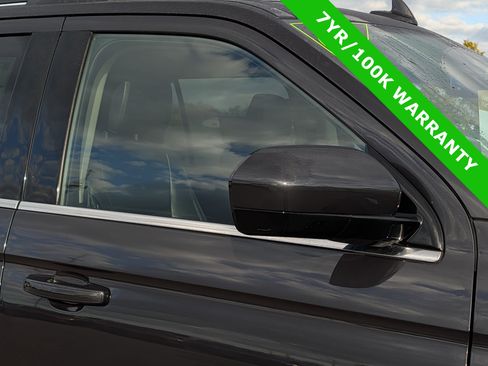 Certified 2024 Ford Expedition Max XLT image 10