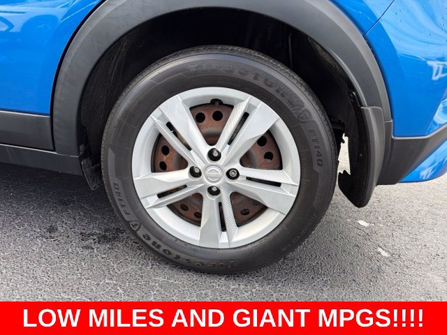 Used 2021 Nissan Kicks S FWD image 10