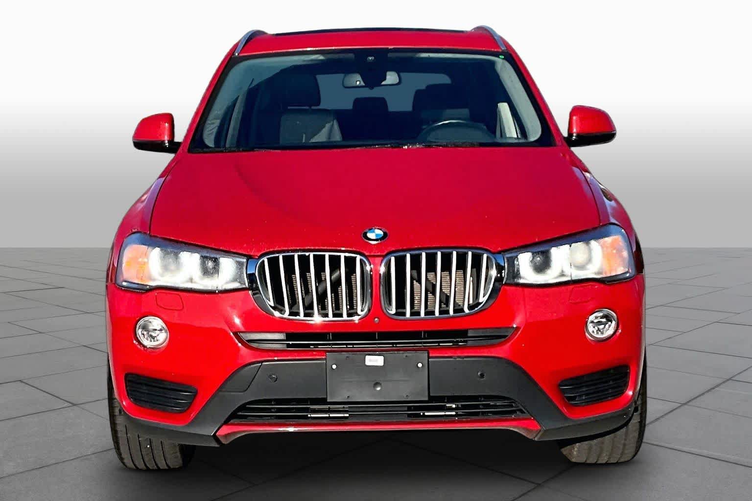 Used 2017 BMW X3 sDrive28i RWD image 3