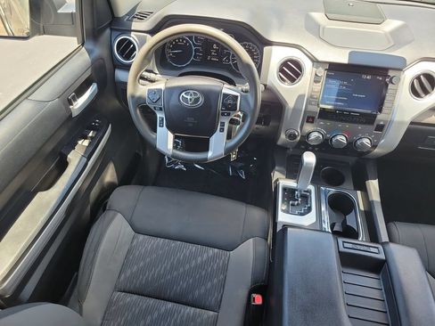 Used 2021 Toyota Tundra SR5 w/ SR5 Upgrade Package AWD/4WD image 21