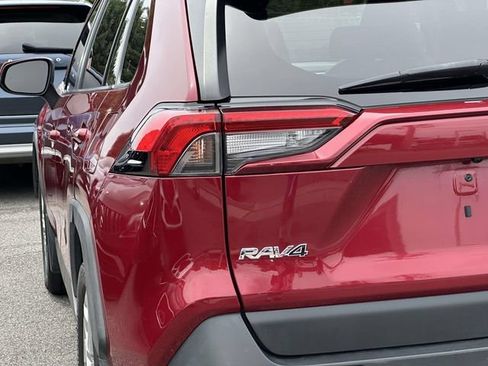Used 2021 Toyota RAV4 XLE Premium AWD/4WD image 13