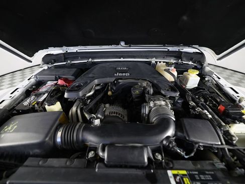 Used 2020 Jeep Gladiator Rubicon AWD/4WD image 41