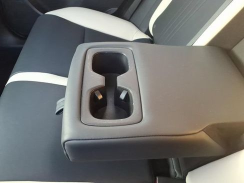 Used 2024 Lexus NX 250 FWD image 8