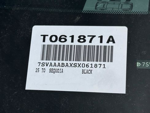 Certified 2025 Toyota Sequoia Platinum AWD/4WD image 62