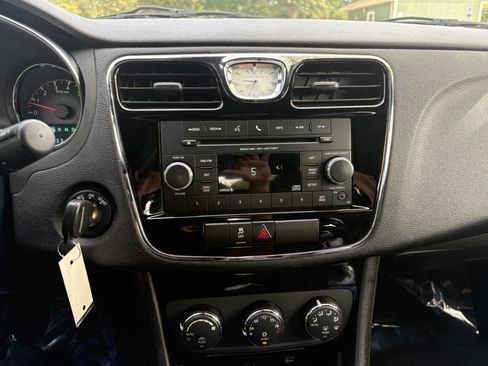 Used 2014 Chrysler 200 Touring w/ 200 S Group image 21