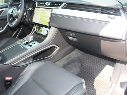 New 2026 Jaguar F-PACE R-Dynamic S image 24