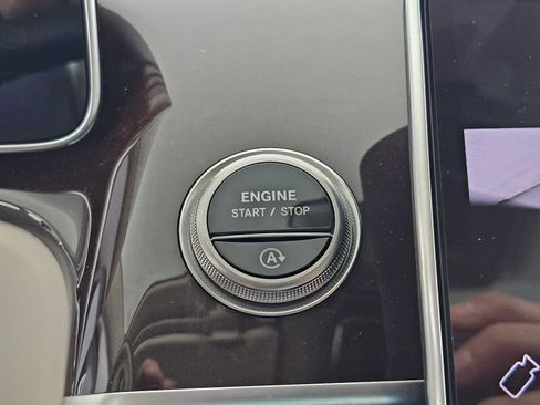 Used 2026 Mercedes-Benz S 580 4MATIC Sedan image 32