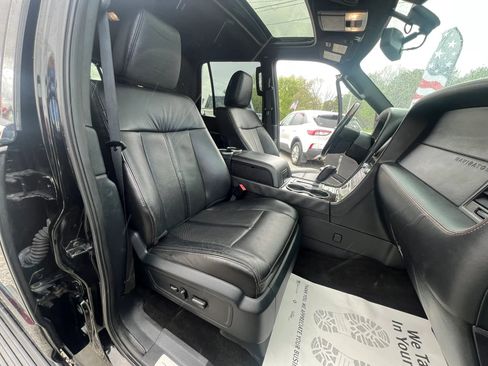 Used 2016 Lincoln Navigator Reserve AWD/4WD image 16