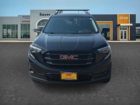 Used 2021 GMC Terrain SLT w/ Elevation Edition AWD/4WD image 2