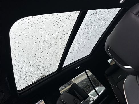 Certified 2025 Cadillac Escalade Sport w/ Touring Package image 35