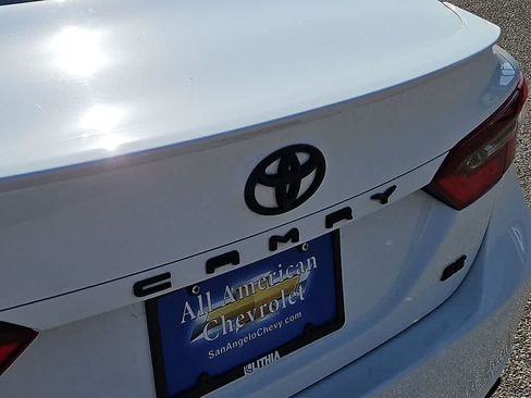 Used 2023 Toyota Camry SE w/ Convenience Package FWD image 11