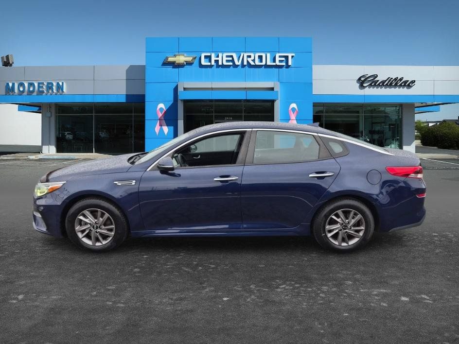 Used 2020 Kia Optima LX FWD image 2
