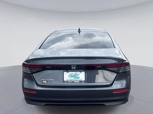 Used 2023 Honda Accord EX image 4