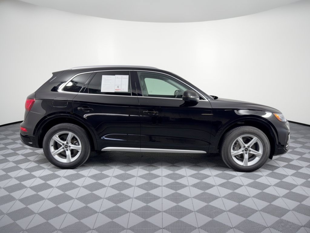 Used 2023 Audi Q5 2.0T Premium w/ Convenience Package AWD/4WD image 8