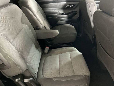 Used 2023 Chevrolet Traverse LT AWD/4WD image 24