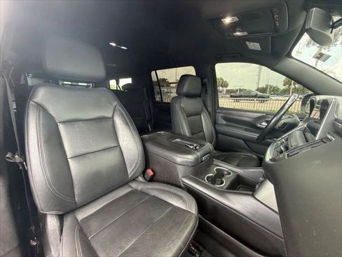 Used 2021 Chevrolet Suburban LT RWD image 13