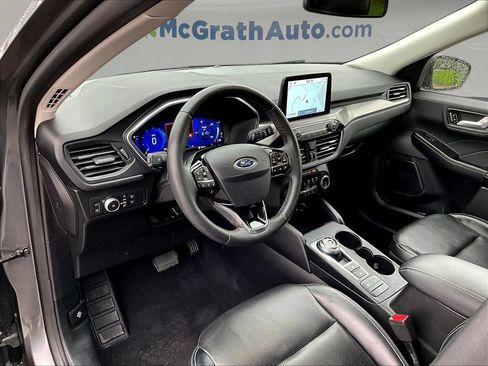 Used 2022 Ford Escape Titanium AWD/4WD image 21