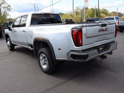 Used 2022 GMC Sierra 3500 SLT w/ SLT Convenience Package image 31
