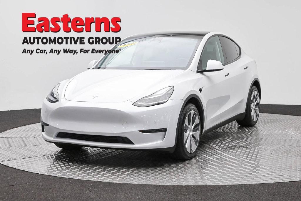 Used 2022 Tesla Model Y Long Range AWD/4WD image 1