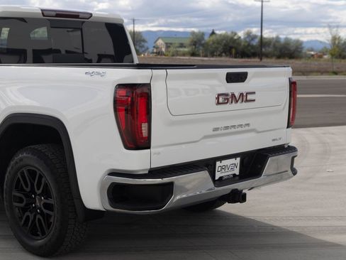 Used 2023 GMC Sierra 1500 SLT w/ SLT Premium Package image 10