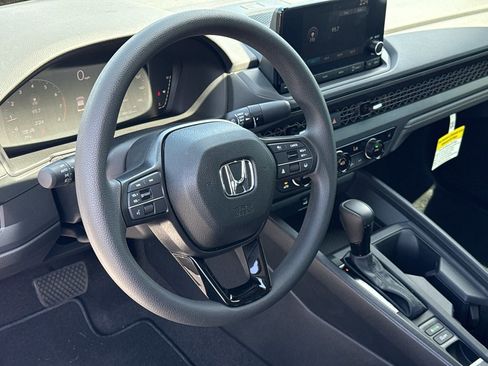 New 2025 Honda Accord SE image 24