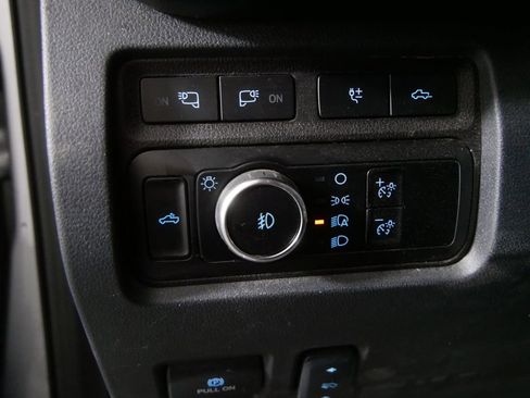 Used 2024 Ford F350 Platinum w/ FX4 Off-Road Package image 14