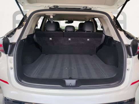 Certified 2024 Nissan Murano SV w/ SV Midnight Edition Package FWD image 16