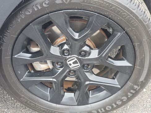 Used 2023 Honda HR-V Sport image 3