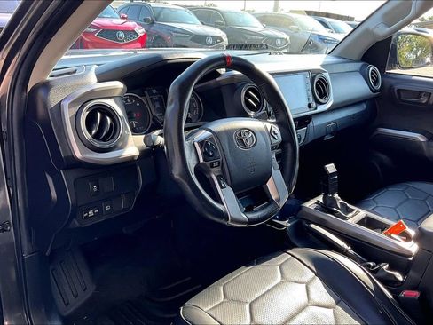 Used 2024 Toyota Tacoma TRD Sport AWD/4WD image 15