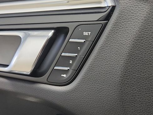 New 2026 Porsche Macan AWD/4WD image 21