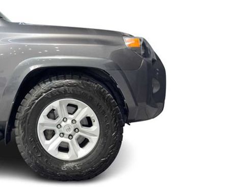 Used 2021 Toyota 4Runner SR5 Premium w/ Moonroof Package RWD image 8