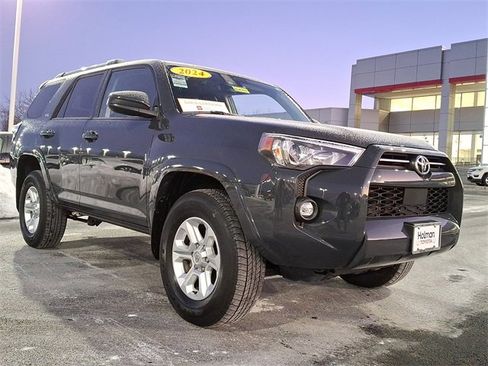 Certified 2024 Toyota 4Runner SR5 image 2