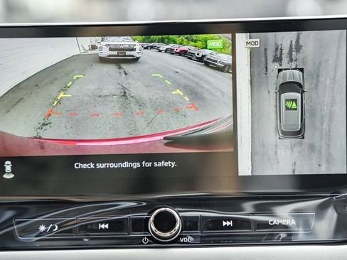 New 2025 Mitsubishi Outlander SE image 37