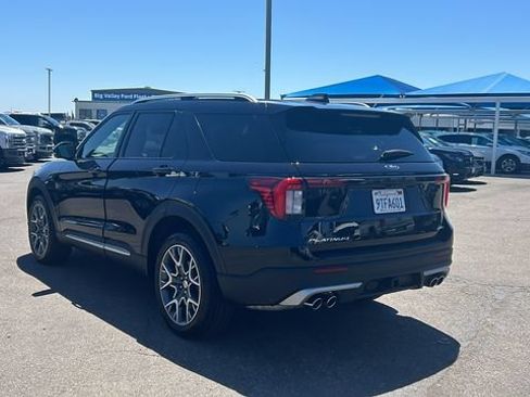 Certified 2025 Ford Explorer Platinum w/ Ultimate Package AWD/4WD image 5