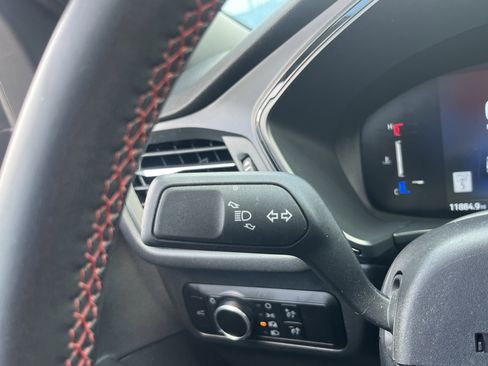 Used 2025 Ford Escape ST-Line w/ Tech Pack #1 image 21